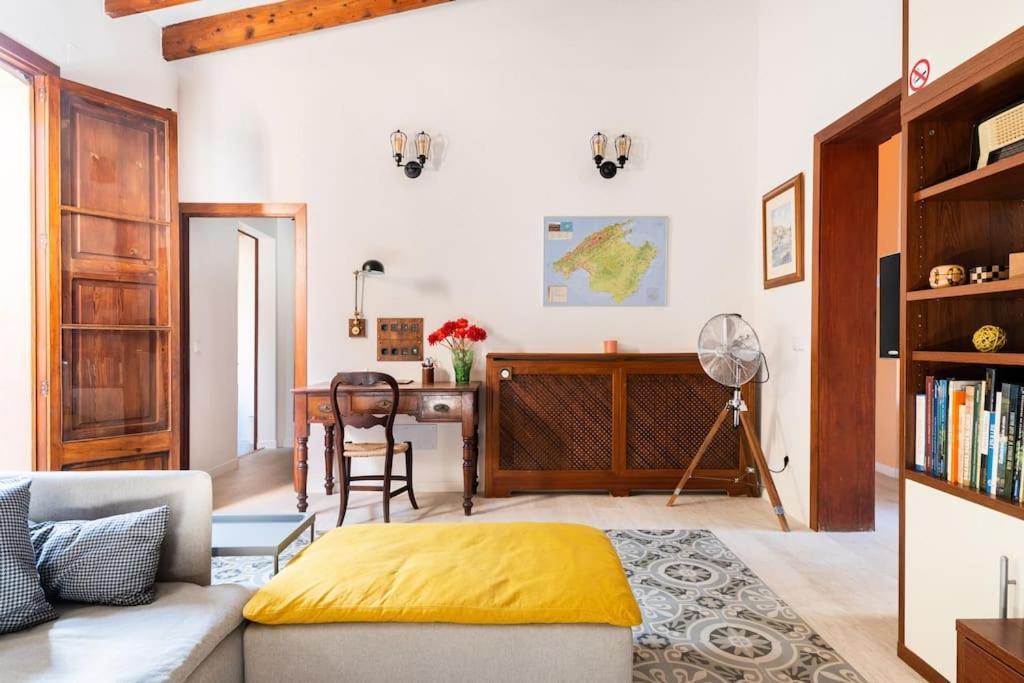 Es Llimoner - Charming House In Palma Villa Bagian luar foto